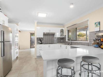 83 Bestmann Road East, Sandstone Point - Thumbnail 3