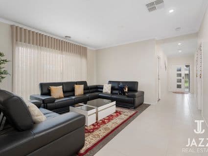 40 Arrowgrass Drive, Point Cook - Thumbnail 5
