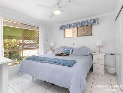 11 Dianthus Ave, Banksia Beach - Thumbnail 7