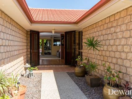 74 Biggs Avenue, Beachmere - Thumbnail 6