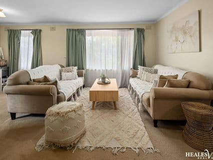 8 Benton Road, Healesville - Thumbnail 3