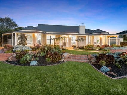 144 Grant Road, Mount Eliza - Thumbnail 2