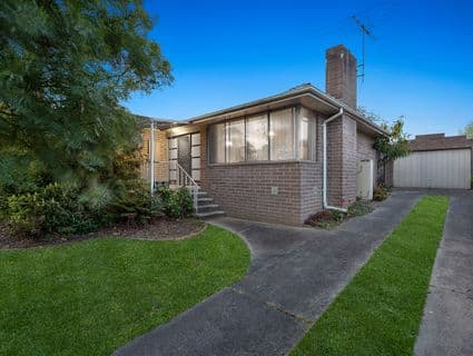 18 Frallon Crescent, Frankston - Thumbnail 2
