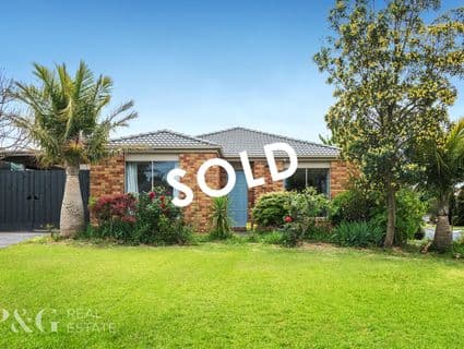 17 Loxford Court, Narre Warren South - Image 1