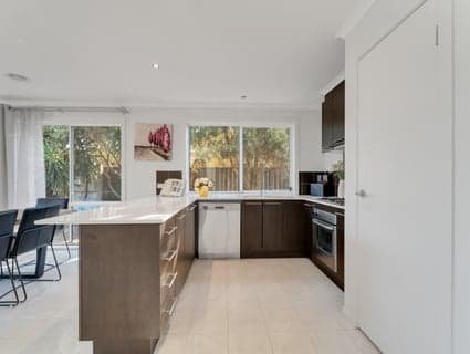 34 Eppalock Drive, Manor Lakes - Thumbnail 8