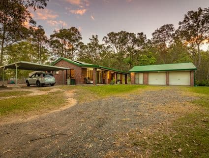 322 Coonowrin Road, Glass House Mountains - Thumbnail 3