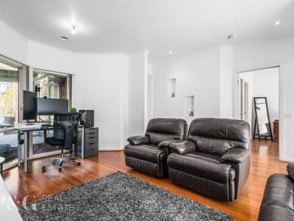 70 Lake View Drive, Narre Warren South - Thumbnail 8