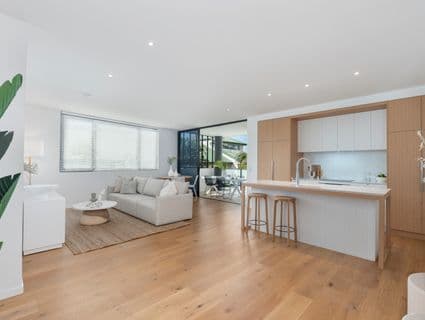 105/60 Jefferson Lane, Palm Beach - Thumbnail 2
