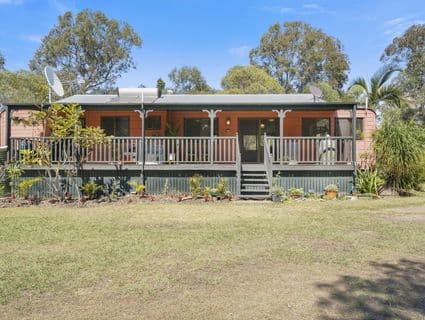 70 Bellay Road, Beachmere - Thumbnail 2