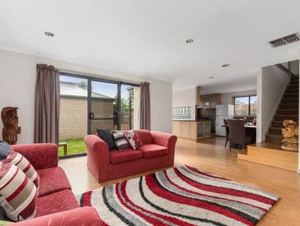 2/12 Cambridge Street, Frankston - Thumbnail 3
