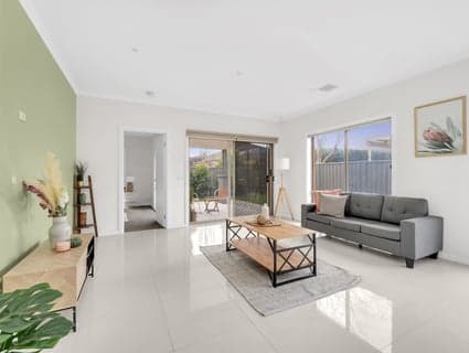 12 Toolibin Street, Manor Lakes - Thumbnail 6