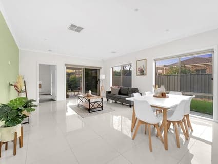 12 Toolibin Street, Manor Lakes - Thumbnail 8
