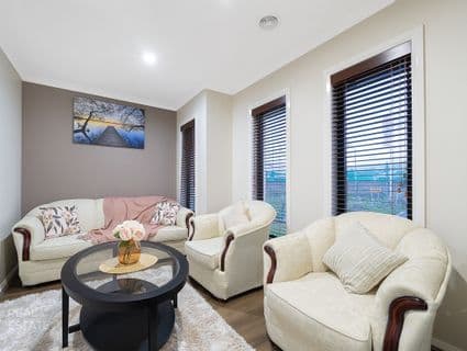 53 Leyland Drive, Narre Warren South - Thumbnail 2