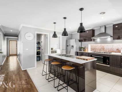 39 Macumba Drive, Clyde North - Thumbnail 2