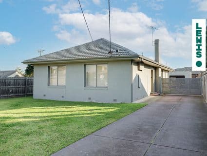 11 Derby Street, Fawkner - Image 1
