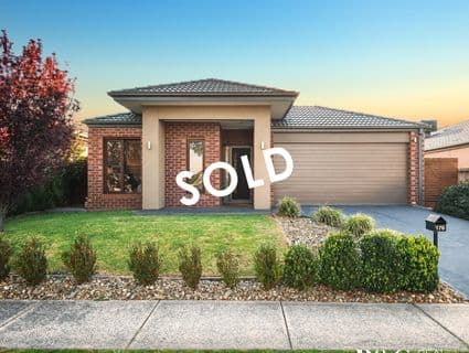 176 Mountainview Boulevard, Cranbourne North - Image 1