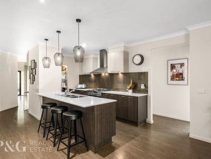 176 Mountainview Boulevard, Cranbourne North - Thumbnail 3