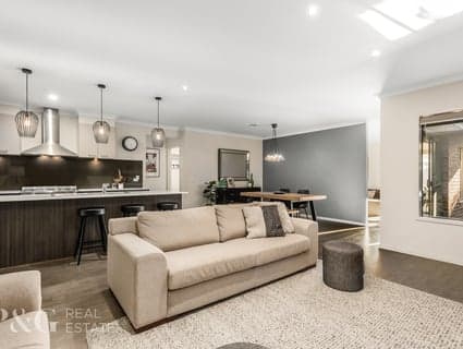 176 Mountainview Boulevard, Cranbourne North - Thumbnail 7