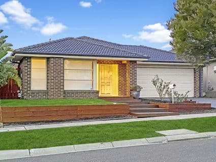 33 Black Gum Crescent, Cranbourne West - Image 1