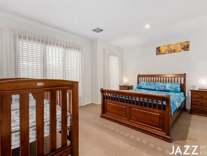 33 Obsidian Avenue, Tarneit - Thumbnail 7