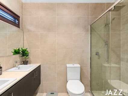 33 Obsidian Avenue, Tarneit - Thumbnail 8