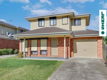 2/125 South Street, Pascoe Vale - Image 1