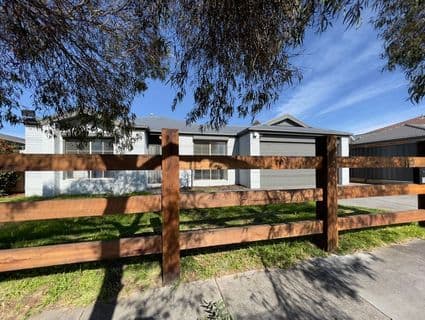 127 Hothlyn Drive, Craigieburn - Image 1