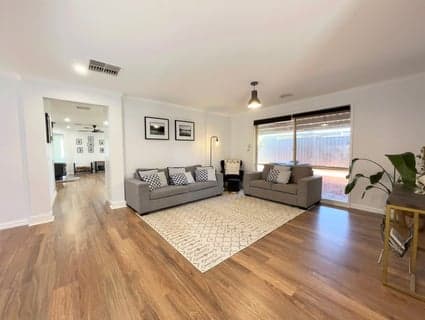 127 Hothlyn Drive, Craigieburn - Thumbnail 8