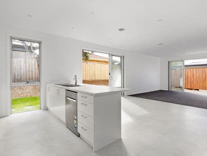 3/24 South Rd, Rosebud - Thumbnail 2