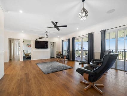12 Bottle Tree Court, Withcott - Thumbnail 5