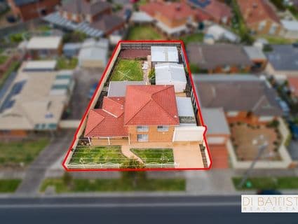 121 Bridgewater Road, Craigieburn - Image 1