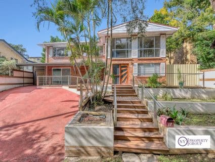 17 Spinnaker Street, Jamboree Heights - Image 1