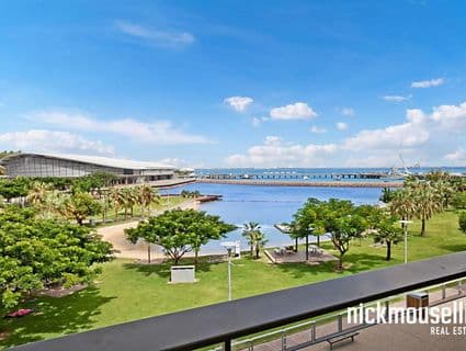 208/19 Kitchener Drive, Darwin City - Thumbnail 2