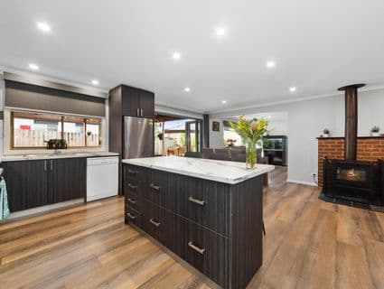 7 Talara Court, Cranbourne - Thumbnail 8