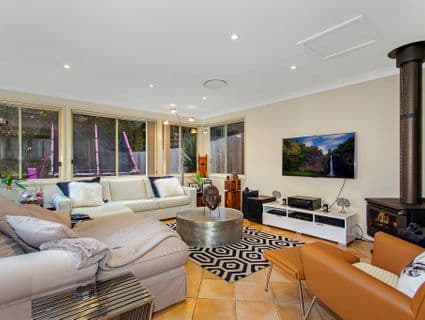 77 Surf Rider Avenue, North Avoca - Thumbnail 4