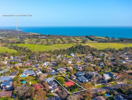 56 Volitans Avenue, Mount Eliza - Thumbnail 3