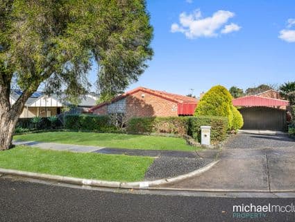 4 Elenya Court, Frankston - Image 1