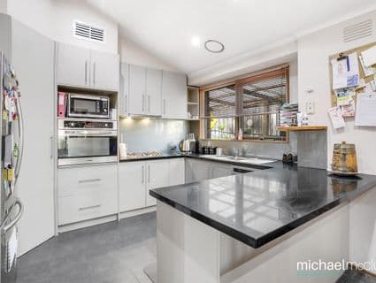 4 Elenya Court, Frankston - Thumbnail 3