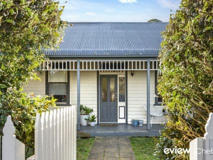 65 Catherine Avenue, Chelsea - Image 1