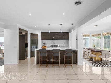 15 Frederick Rise, Narre Warren South - Thumbnail 2