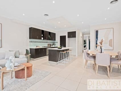 13 Marigold Crescent, Gowanbrae - Thumbnail 4