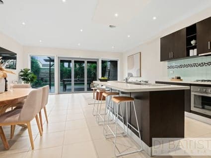 13 Marigold Crescent, Gowanbrae - Thumbnail 6