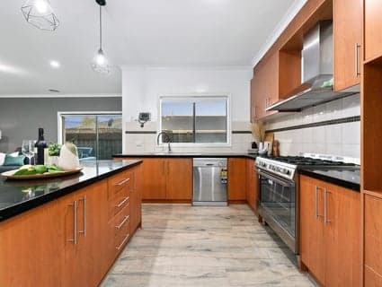 16 Kinglake Crescent, Craigieburn - Thumbnail 7