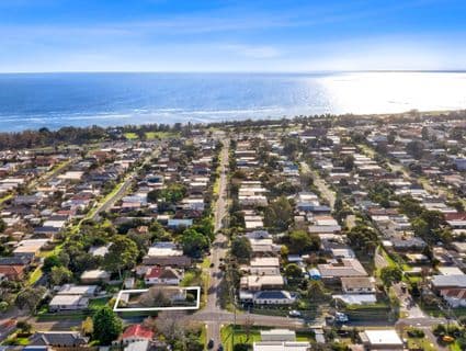 84 Sixth Avenue, Rosebud - Image 1