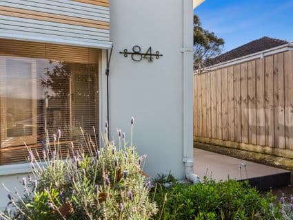 84 Sixth Avenue, Rosebud - Thumbnail 2