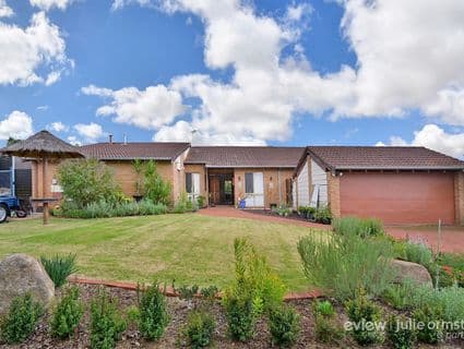 404, Woodvale - Image 1