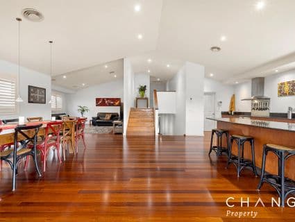 16 Fiesta Crescent, Copacabana - Thumbnail 2