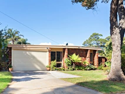 18 Cleeland Court, Rosebud - Image 1