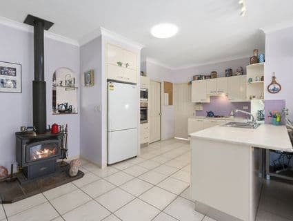 65 Bernborough Way, Ningi - Thumbnail 2