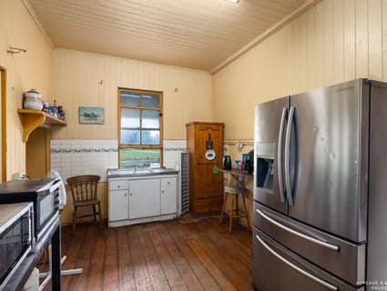 18 Murray Court, Beachmere - Thumbnail 8